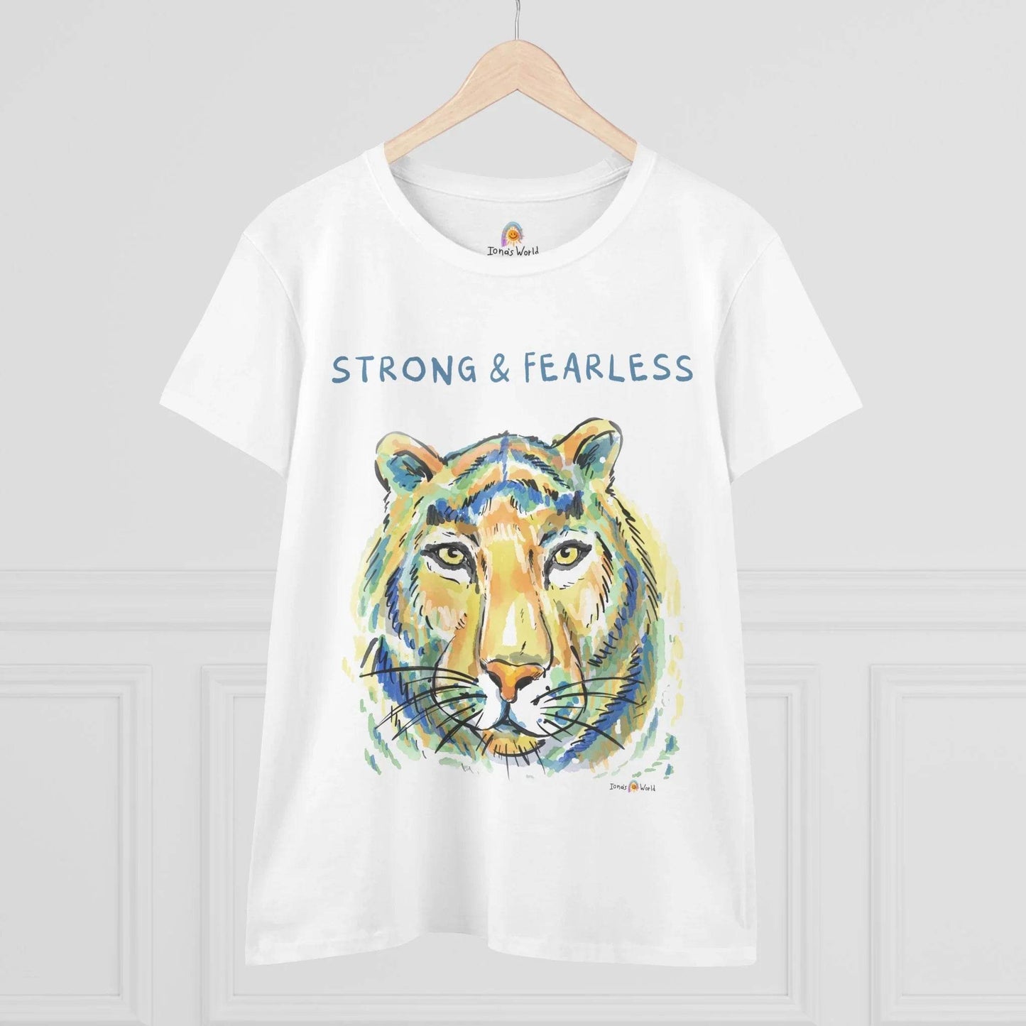 STRONG & FEARLESS - WOMEN'S SHIRT - Iona's World