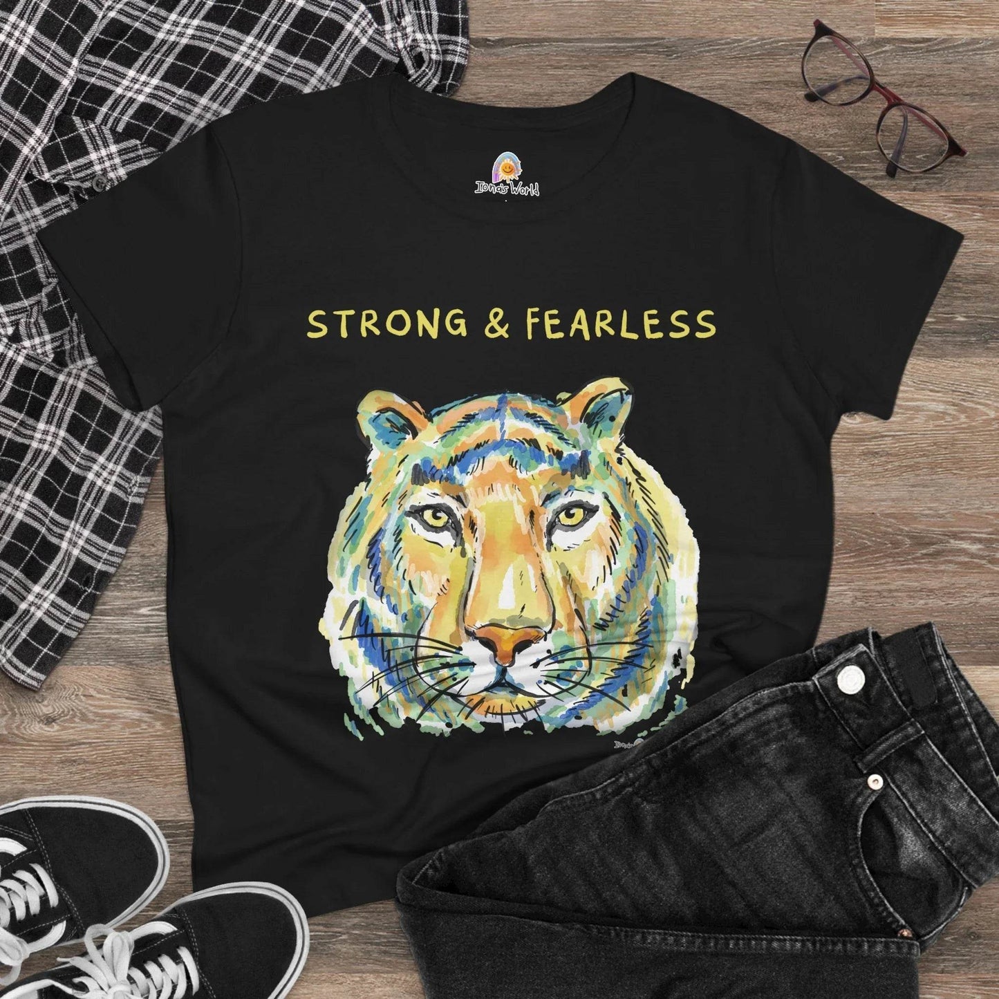 STRONG & FEARLESS - WOMEN'S SHIRT - Iona's World