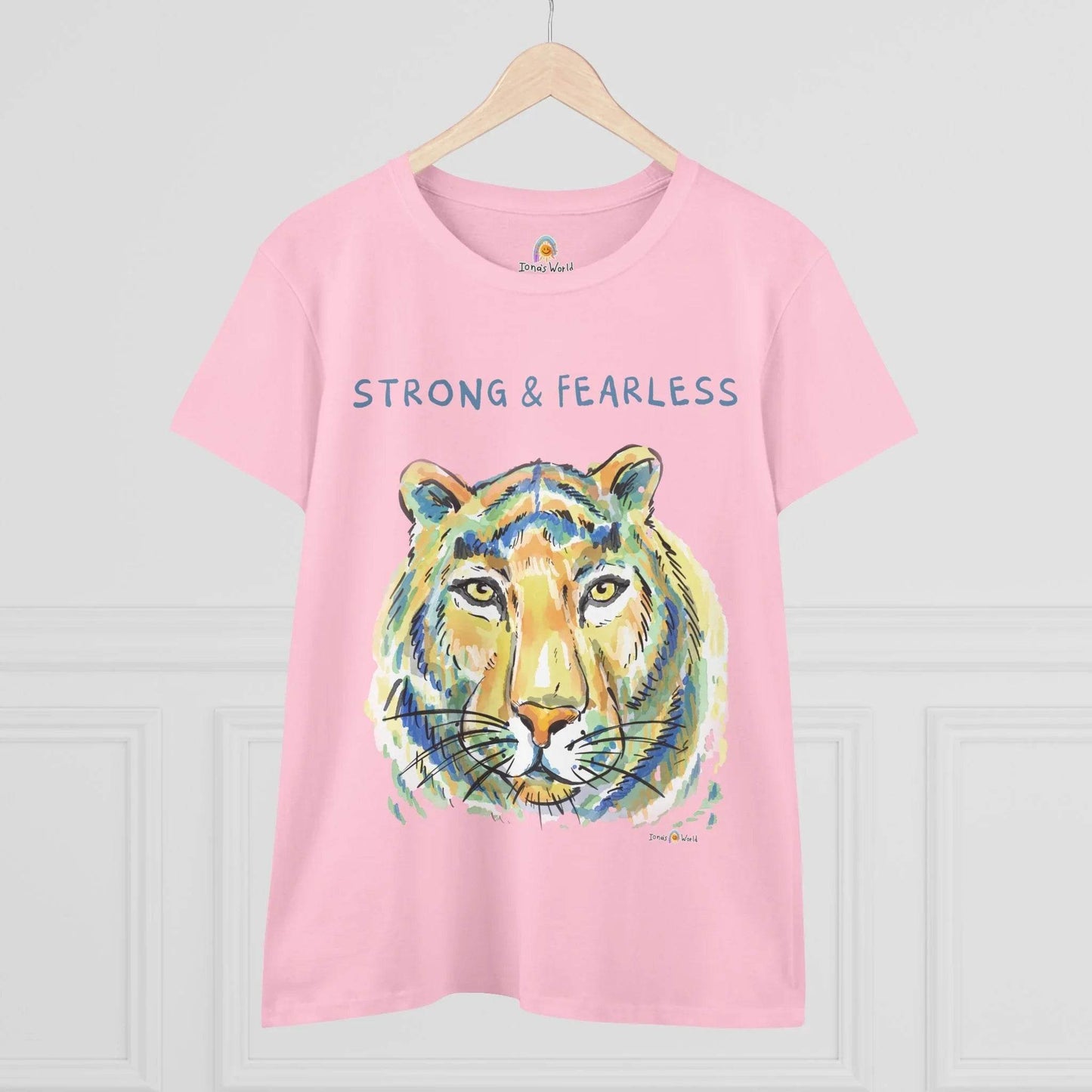 STRONG & FEARLESS - WOMEN'S SHIRT - Iona's World