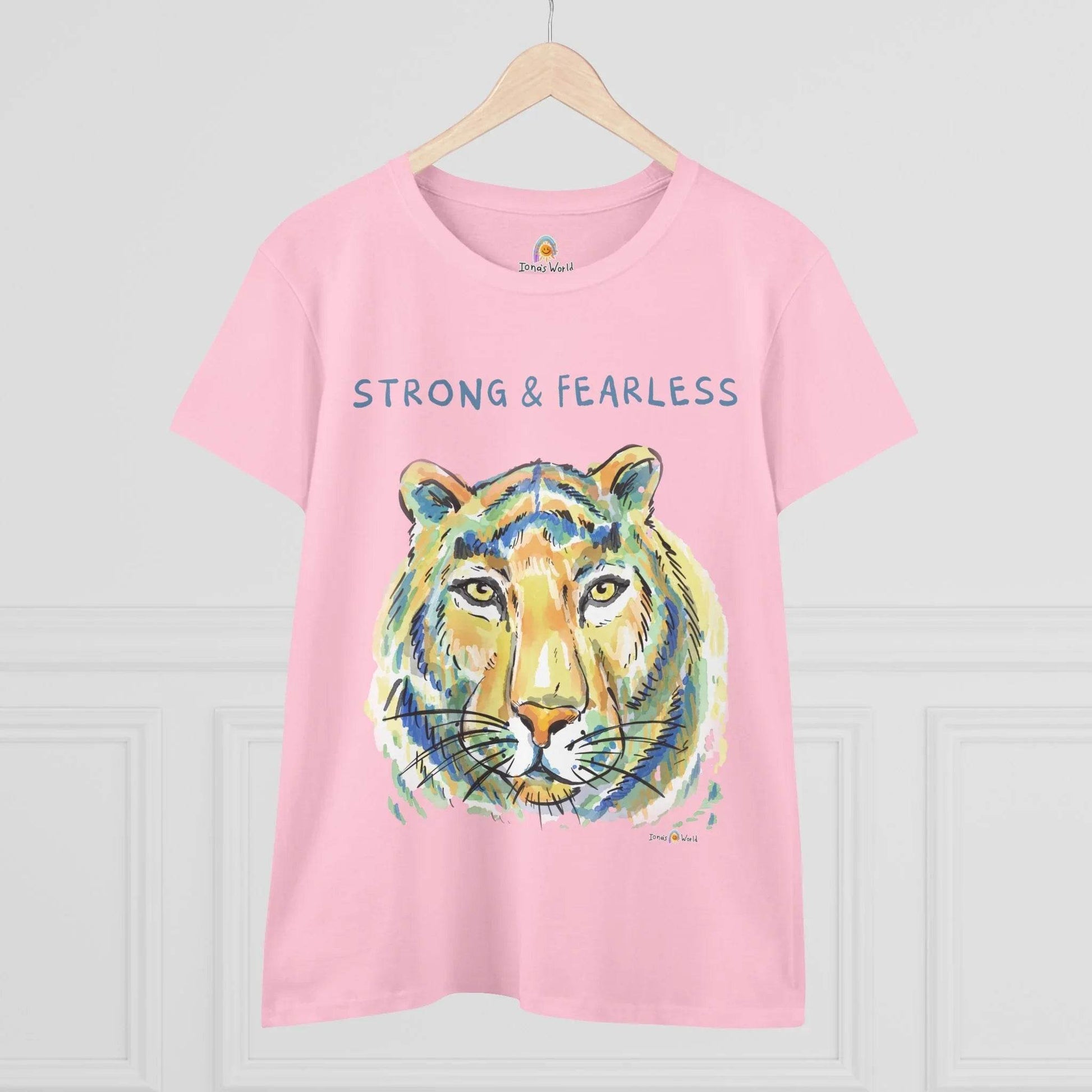 STRONG & FEARLESS - WOMEN'S SHIRT - Iona's World
