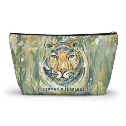 STRONG & FEARLESS - ACCESSORY POUCH